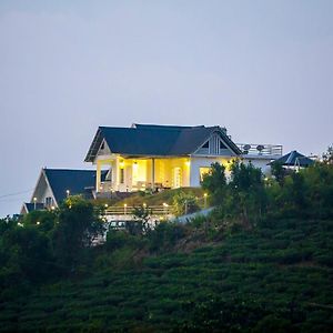 White Stone Vagamon Hilltop Cottage By Voye Homes